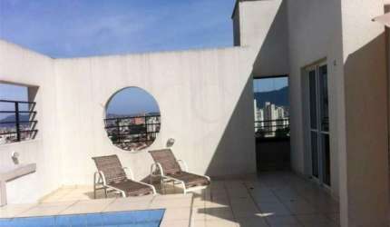 COBERTURA DUPLEX COM PISCINA PRIVATIVA MOBILIADO