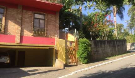 Lindo sobrado de alto padrao no entre serras