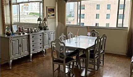 Apartamento em Santana bem conservado. 10 minutos a pé para o Metrô