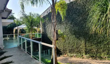 Casa térrea de alto padrão no Jd Floresta