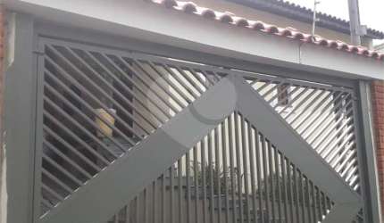 Sobrado com excelente terreno- Otimo para Construtores