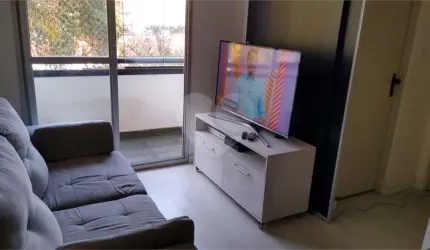 Apartamento com 2 dormitórios, 1 vaga no  Jd. Anália Franco