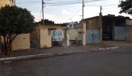Terreno na Vila Maria 8,3m frente X 33m fundos