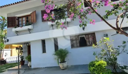 Venda Sobrado no bairro Jardim Bibi no Tremembé