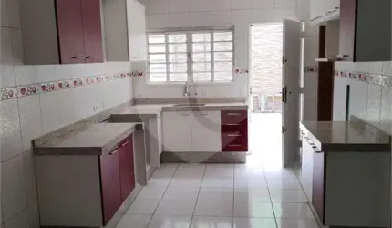 IMÓVEL EM CASA VERDE