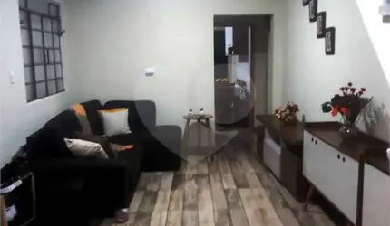 Sobrado à Venda no Jardim Japão com 04 Quartos por R$ 560.000,00