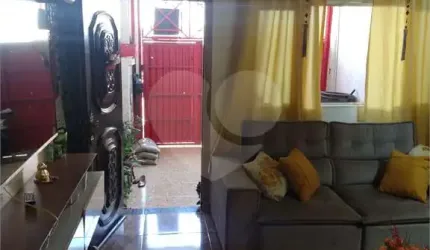 Sobrado em excelente Local no Brás