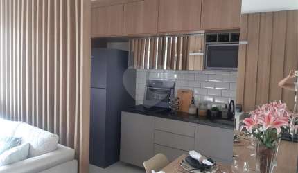 Apartamento com 01 dormitório ao lado Metro Tucuruvi