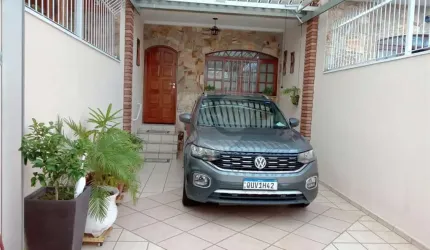 Excelente Sobrado com 2 amplas suítes