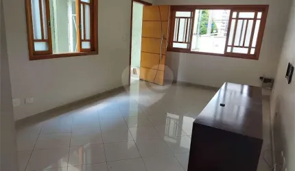 Sobrado a Venda na Pauliceia 3 suites 4 vagas, quintal c espaço gourmet
