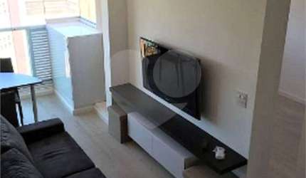 Apartamento de Cobertura em Pinheiros com 2 quartos, 2 vagas