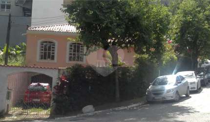 Imóvel no Mandaqui se trata de um sobrado com 3 dorms com 1 suite 3 banheiro e 5 vagas.