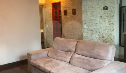 EXCELENTE apartamento c/  120m² , 03 quartos 02 suítes e quintal em Pinheiros!