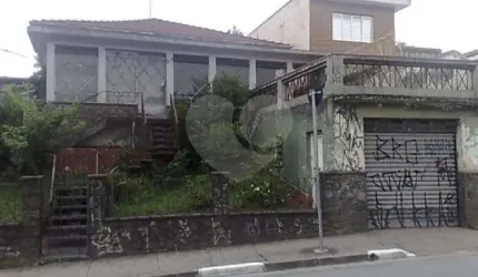 CASA ANTIGA A VENDA NA VILA GUILHERME - VALE MAIS O TERRENO DE 624 M2 SENDO 12 X 52