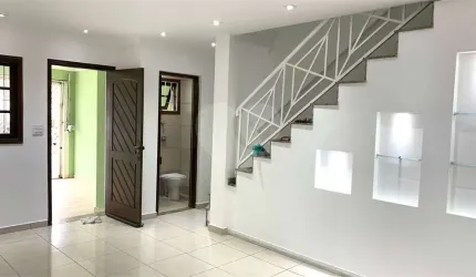 Sobrado na Vila Nivi