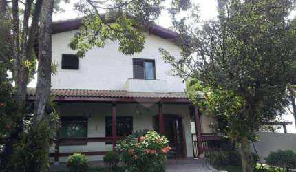 SOBRADO MARAVILHOSO A VENDA NO TREMEMBÉ- 4 DORMS (1 4SUÍTE) E 4 VAGAS DE GARAGE,