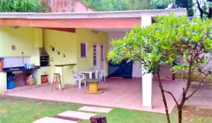 São duas casas térreas no Mandaqui - São Paulo/SP