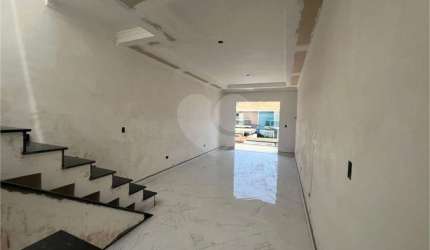 Sobrado  Novo a Venda de  160m2