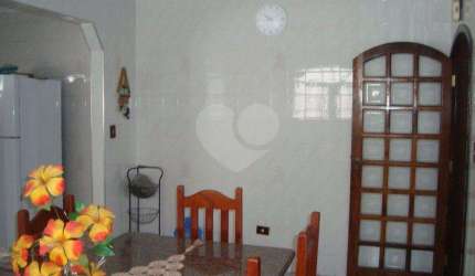 Ampla Casa em Bairro Nobre