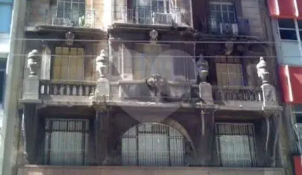 Rua Libero Badaró no centro de São Paulo conjunto comercial com 160 metros meio andar com 4 salas