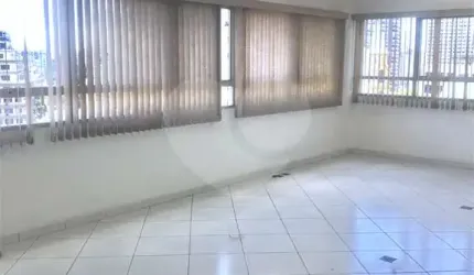 Sala comercial Metro Santa Cecilia