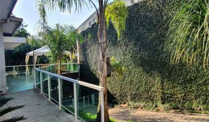 Casa térrea de alto padrão no Jd Floresta