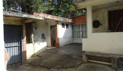 OPORTUNIDADE - 564m² - CASA TÉRREA - 03 QUARTOS - 02 SUÍTES - 04 VAGAS  -  JARDIM FLORESTA