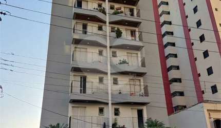 Apartamento 1 quarto e vaga para carro no Tatuapé.