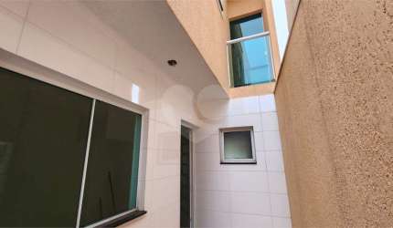 SOBRADO NA AGUA FRIA, 3 DORMITÓRIOS, 1 VAGA - 72,00M²