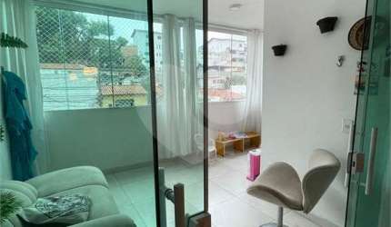 Imóvel no Mandaqui, próximo a Voluntários da Pátria e a avenida Santa Inês, com 2 dorms e vaga.