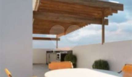 COBERTURA EM PREDIO NOVO COM AMPLO TERRAÇO