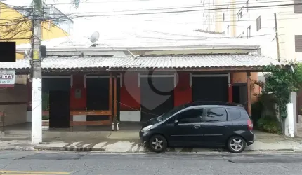 Área de 1.259,90, para construção, incorporação - Região de ótima localização.