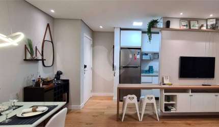 APARTAMENTO À VENDA NO CENTRO