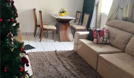 Apartamento com 2 dormitórios e 1 vaga no Tremebe