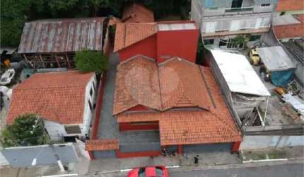Terreno com casa