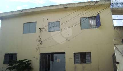 Predio com renda na Vila Amalia