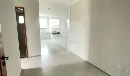 Imperdível! Apartamento Novo, 44m² úteis e 48m² total. No 1º Andar Disponível!