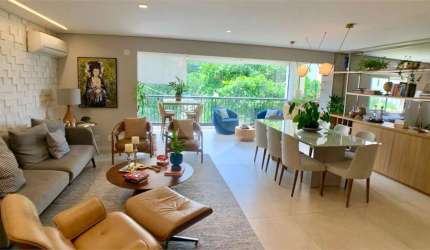 Apartamento à venda em ALTO DE PINHEIROS com 167 m²