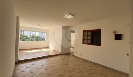 Apartamento com 2 dormitorios na Barra Funda
