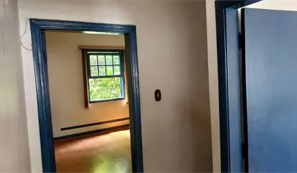 Casa de 48m² de terreno 80 construído 2 quartos, 1 banheiro, cozinha, lavanderia e quintal Perdizes.