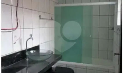 Casa Térrea com 2 Dormitórios sendo 1 Suíte 2 vagas Com Fácil Acesso ao Metrô e Shopping Tucuruvi!!