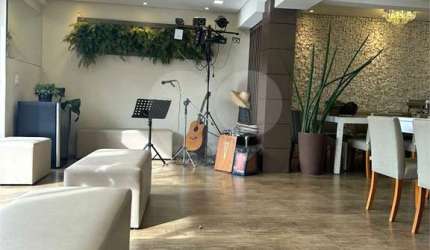 Sobrado à venda na SAÚDE com 350 m²