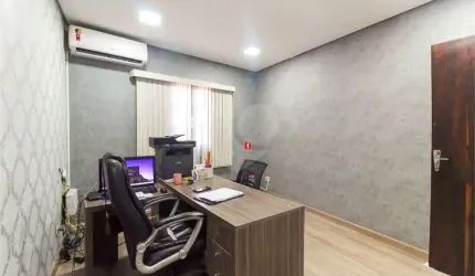 casa comerciail com 5 salas 2 banheiros e 1 refeitório