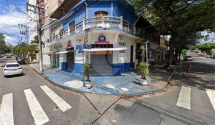 Espaço comercial de esquina, bem localização no Bairro de Santa Terezinha em Santana,