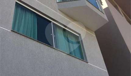 Sobrado em condomínio fechado na Vila Guilherme com 174m²,2 suítes e 2 vagas