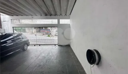 Casas térreas no bairro da Vila Medeiros. Terreno de 10 metros de frente por 23 metros