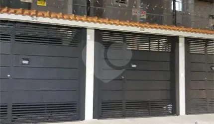 sobrados novos vila constança