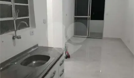 Apartamento tipo cobertura à venda no Brás