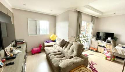Apartamento no Jaçana com 3 quartos.