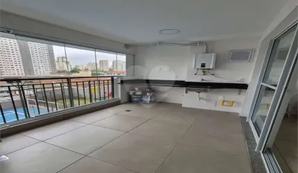 Apartamento com 2 dormitorios e 1 vaga na Barra Funda - Zona Oeste - SP